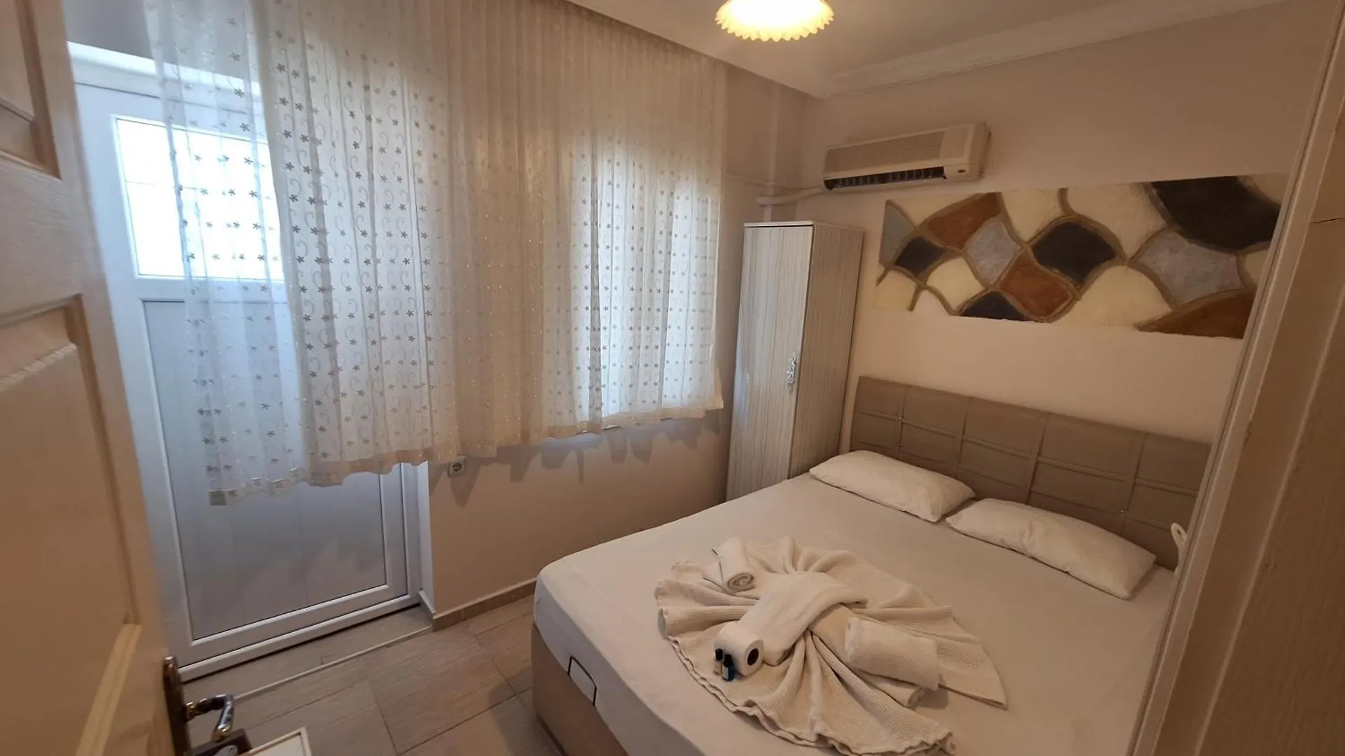 Eren Otel 구물두르 0*,  터키